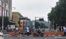 最新杭州路面爆料,惊现神秘施工现象，揭秘城市变迁背后的故事
