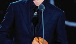 美国媒体圈内爆料王鹤棣,美国媒体圈内爆料的神秘新星