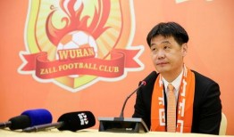 武汉卓尔最新引援爆料,神秘强援即将加盟，新赛季阵容升级在即！”